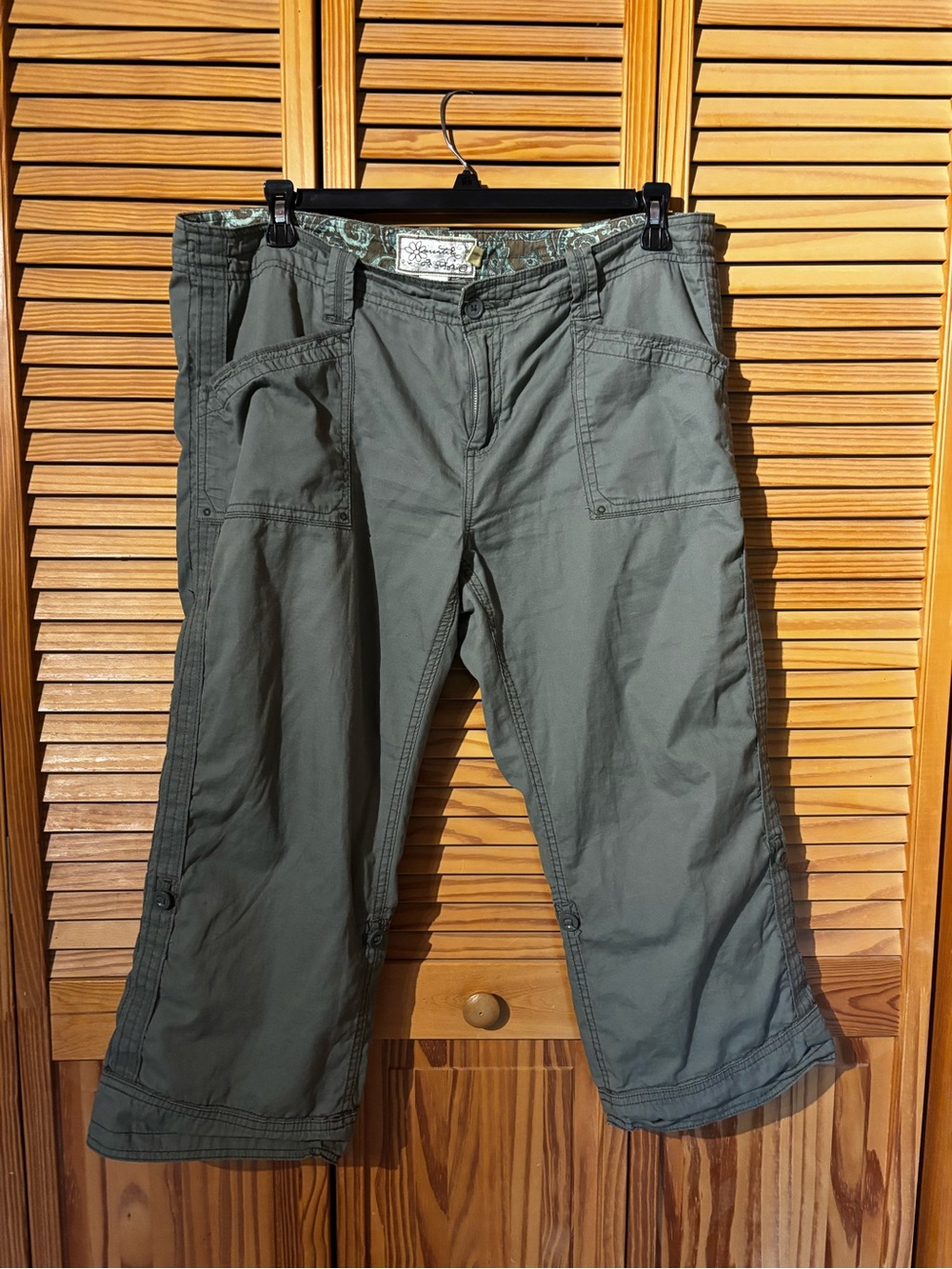 Olive Cargo Capris with Front Patch Pockets